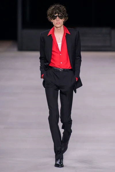 Look 45